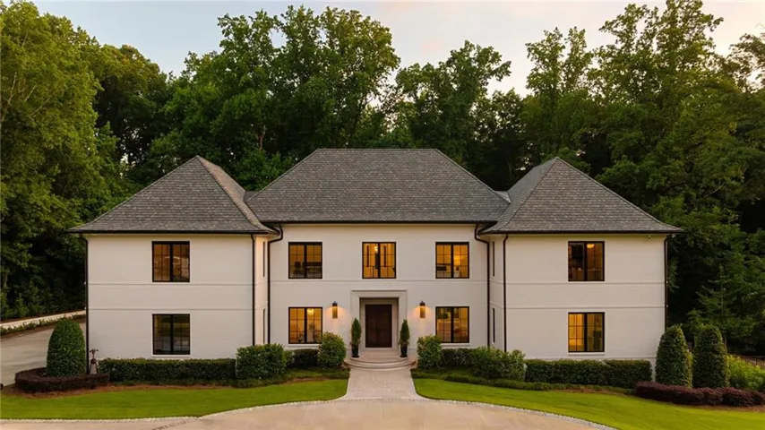 5260 Long Island Drive Nw, Atlanta, Georgia 30327