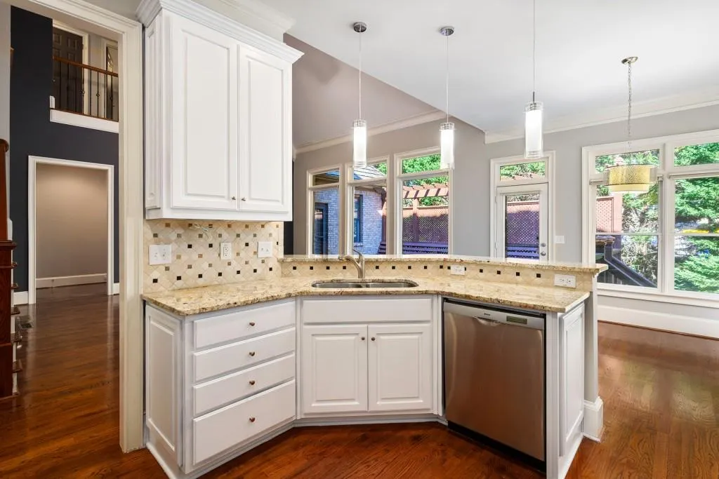 6317 Cotswold Lane, Atlanta, Georgia 30328, 4 Bedrooms Bedrooms, ,3 BathroomsBathrooms,Residential,Sold,6317 Cotswold Lane,6794148