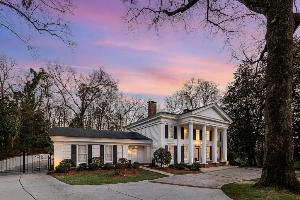 8 River Park Drive, Atlanta, Georgia 30328, 7 Bedrooms Bedrooms, ,5 BathroomsBathrooms,Residential,For Sale,8 River Park Drive,7716495