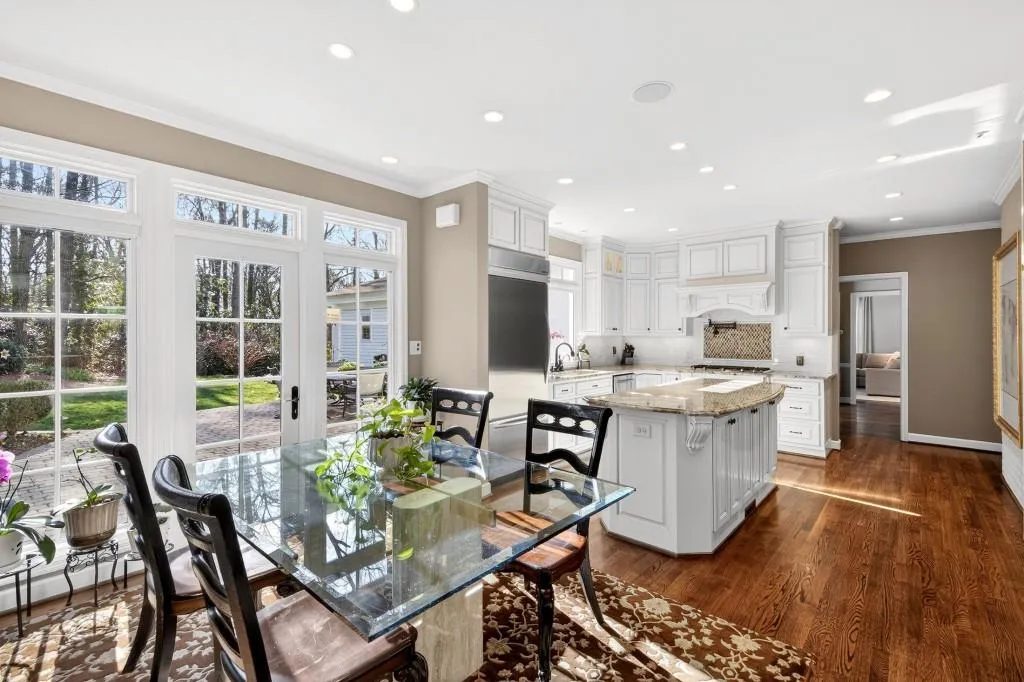 8 River Park Drive, Atlanta, Georgia 30328, 7 Bedrooms Bedrooms, ,5 BathroomsBathrooms,Residential,For Sale,8 River Park Drive,7716495