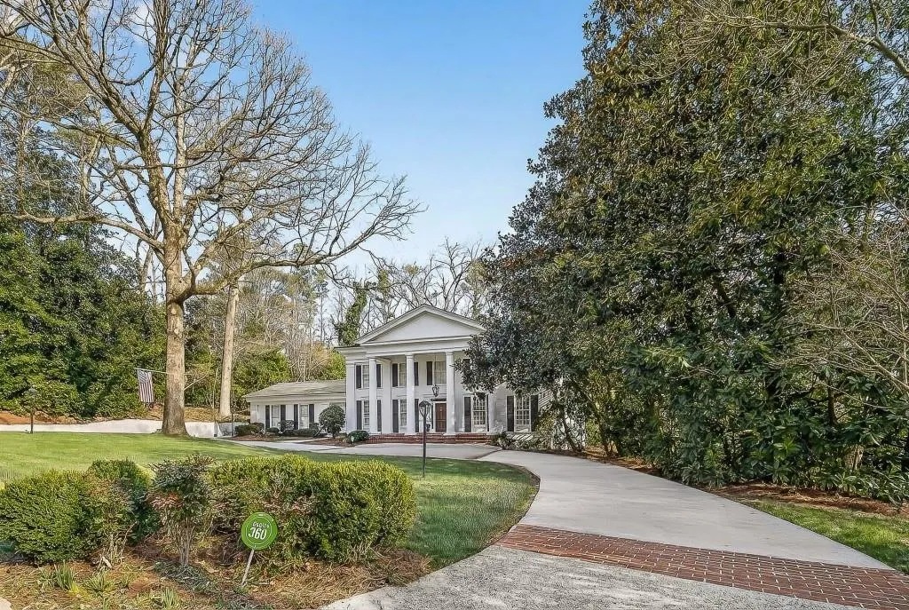 8 River Park Drive, Atlanta, Georgia 30328, 7 Bedrooms Bedrooms, ,5 BathroomsBathrooms,Residential,For Sale,8 River Park Drive,7716495