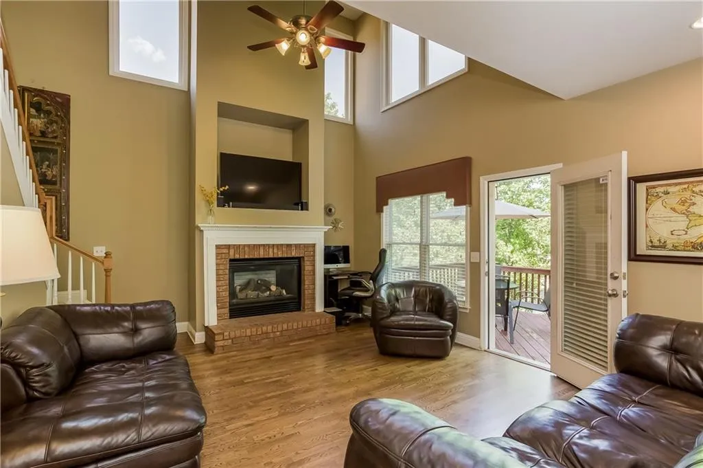 2072 Adams Overlook Nw, Atlanta, Georgia 30318, 3 Bedrooms Bedrooms, ,3 BathroomsBathrooms,Residential,Sold,2072 Adams Overlook Nw,5692461