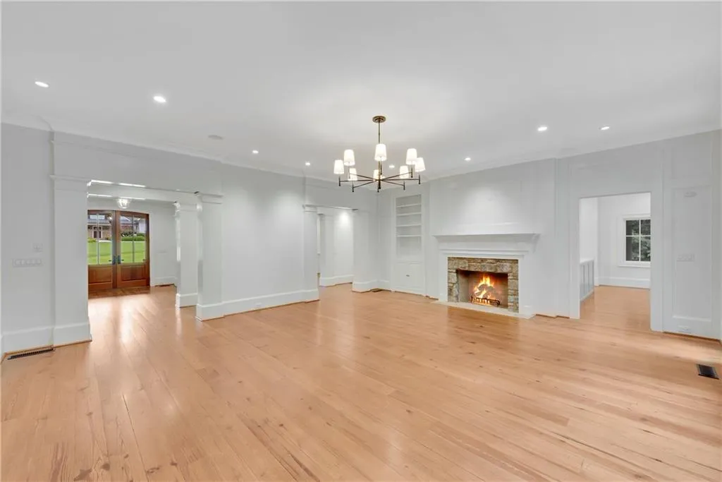 310 Tara Trail, Atlanta, Georgia 30327, 7 Bedrooms Bedrooms, ,7 BathroomsBathrooms,Residential,Sold,310 Tara Trail,6772483
