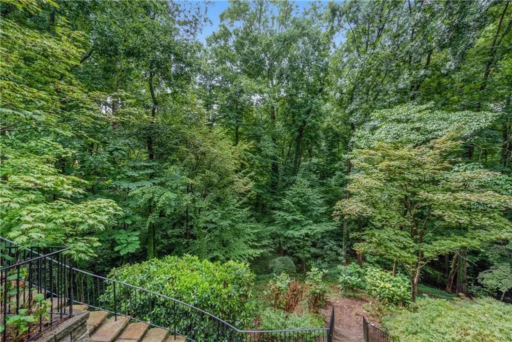 310 Tara Trail, Atlanta, Georgia 30327, 7 Bedrooms Bedrooms, ,7 BathroomsBathrooms,Residential,Sold,310 Tara Trail,6772483
