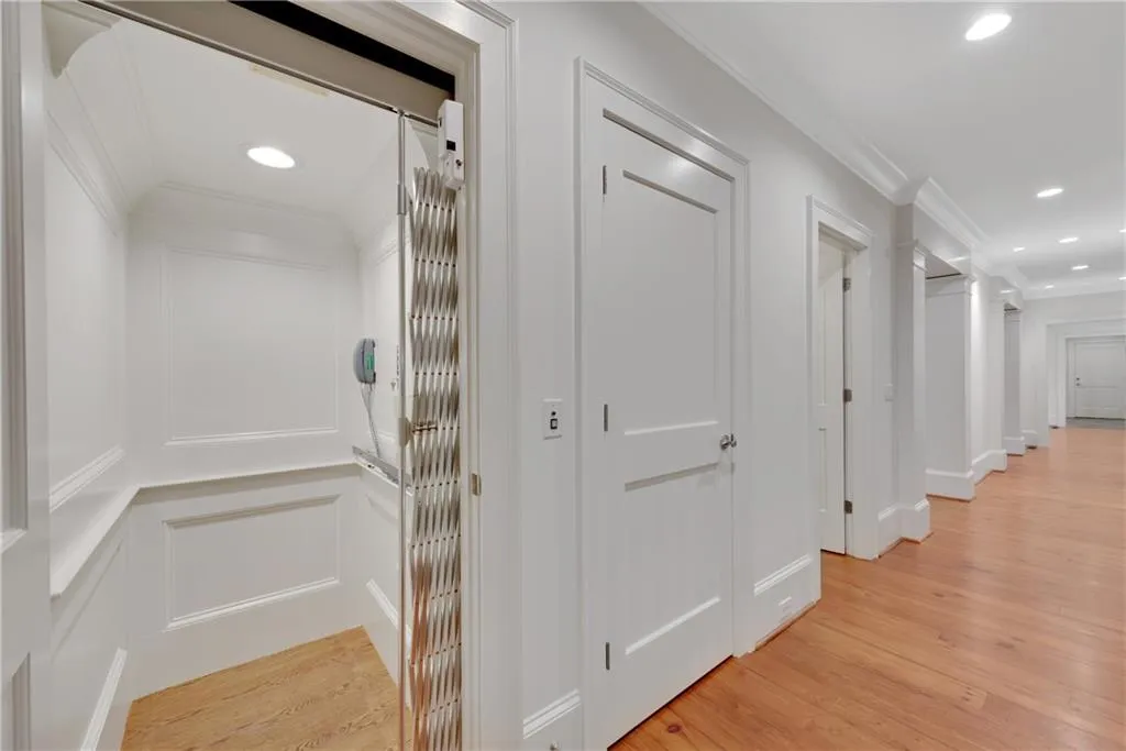310 Tara Trail, Atlanta, Georgia 30327, 7 Bedrooms Bedrooms, ,7 BathroomsBathrooms,Residential,Sold,310 Tara Trail,6772483