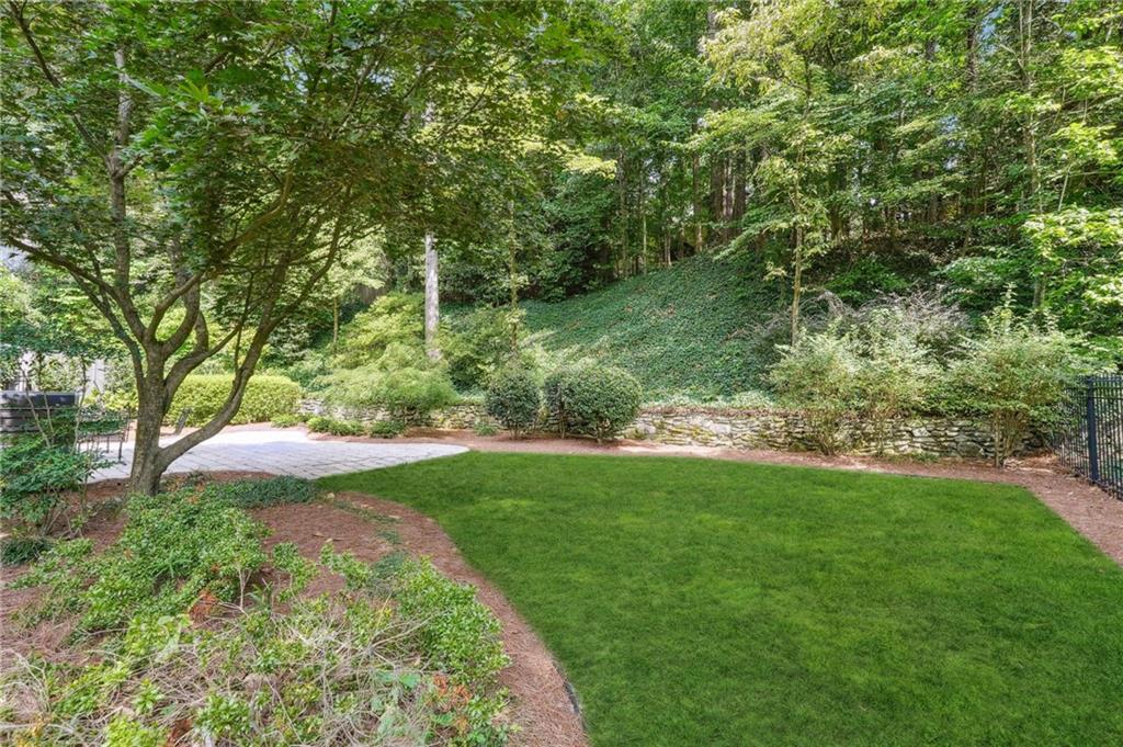 520 N Harbor Drive, Atlanta, Georgia 30328, 5 Bedrooms Bedrooms, ,3 BathroomsBathrooms,Residential,Sold,520 N Harbor Drive,7299059