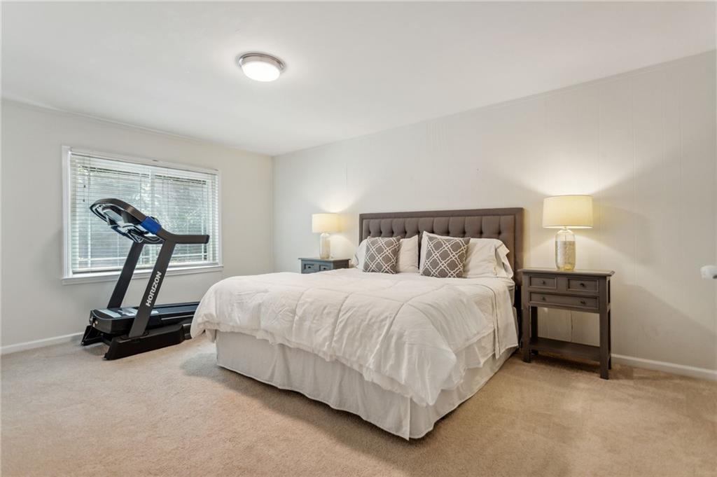 520 N Harbor Drive, Atlanta, Georgia 30328, 5 Bedrooms Bedrooms, ,3 BathroomsBathrooms,Residential,Sold,520 N Harbor Drive,7299059