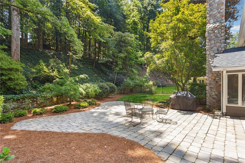 520 N Harbor Drive, Atlanta, Georgia 30328, 5 Bedrooms Bedrooms, ,3 BathroomsBathrooms,Residential,Sold,520 N Harbor Drive,7299059