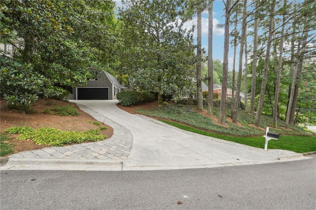 520 N Harbor Drive, Atlanta, Georgia 30328, 5 Bedrooms Bedrooms, ,3 BathroomsBathrooms,Residential,Sold,520 N Harbor Drive,7299059