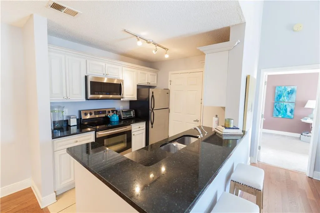 6303 Santa Fe Parkway, Sandy Springs, Georgia 30350, 2 Bedrooms Bedrooms, ,2 BathroomsBathrooms,Residential,Sold,6303 Santa Fe Parkway,5957309