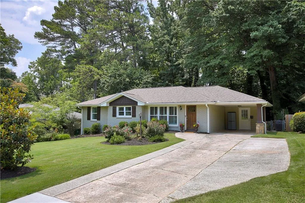 2027 Drew Valley Road Ne, Brookhaven, Georgia 30319, 3 Bedrooms Bedrooms, ,2 BathroomsBathrooms,Residential,Sold,2027 Drew Valley Road Ne,6026638