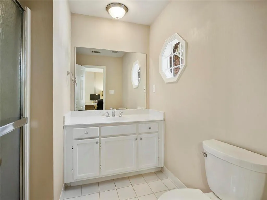 12 Honour Avenue Nw Unit 10, Atlanta, Georgia 30305, 2 Bedrooms Bedrooms, ,2 BathroomsBathrooms,Residential,Sold,12 Honour Avenue Nw Unit 10,6807812