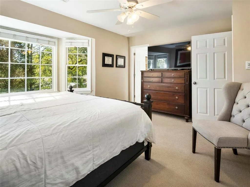12 Honour Avenue Nw Unit 10, Atlanta, Georgia 30305, 2 Bedrooms Bedrooms, ,2 BathroomsBathrooms,Residential,Sold,12 Honour Avenue Nw Unit 10,6807812