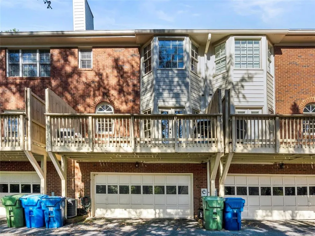 12 Honour Avenue Nw Unit 10, Atlanta, Georgia 30305, 2 Bedrooms Bedrooms, ,2 BathroomsBathrooms,Residential,Sold,12 Honour Avenue Nw Unit 10,6807812