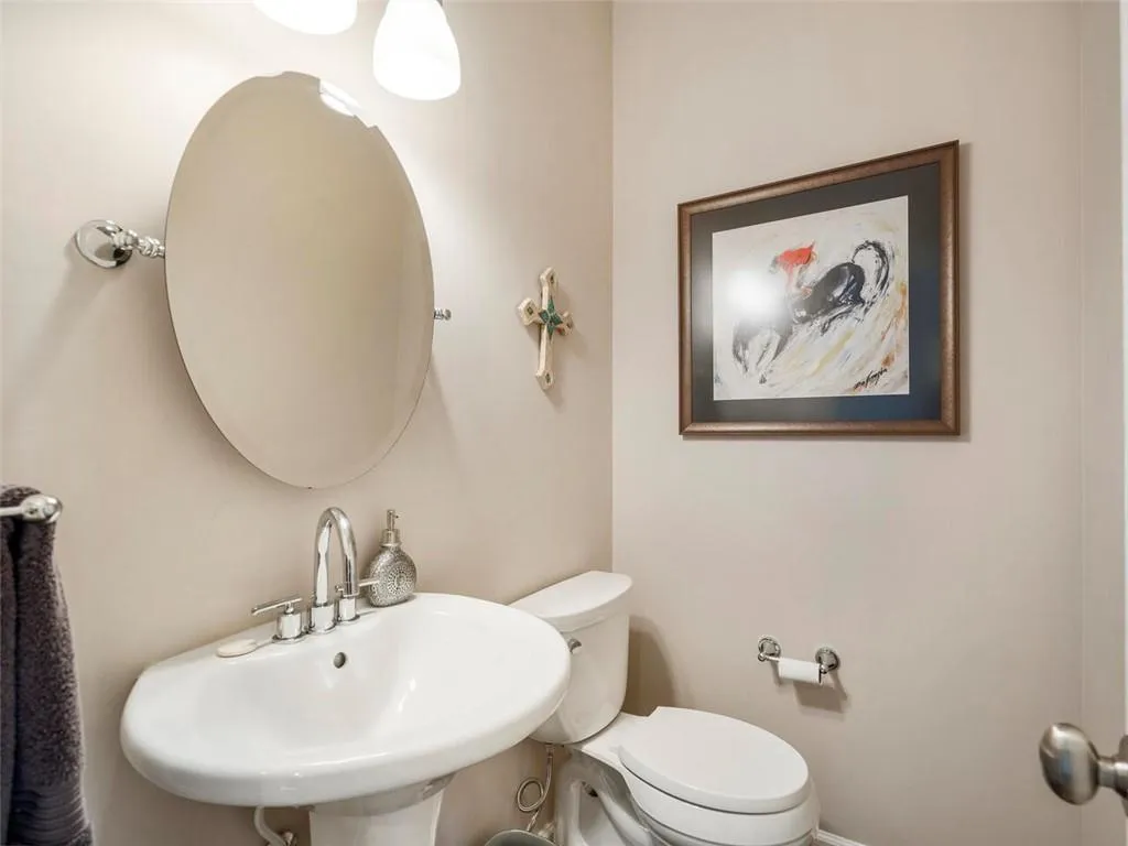 12 Honour Avenue Nw Unit 10, Atlanta, Georgia 30305, 2 Bedrooms Bedrooms, ,2 BathroomsBathrooms,Residential,Sold,12 Honour Avenue Nw Unit 10,6807812
