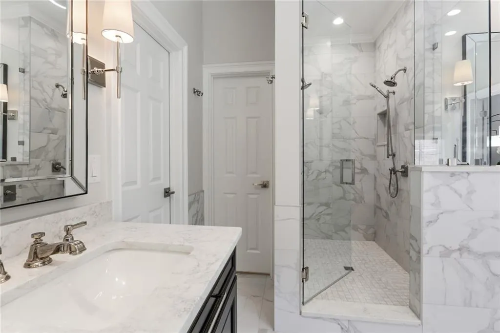 400 Wembley Circle, Sandy Springs, Georgia 30328, 5 Bedrooms Bedrooms, ,4 BathroomsBathrooms,Residential,Sold,400 Wembley Circle,6774251