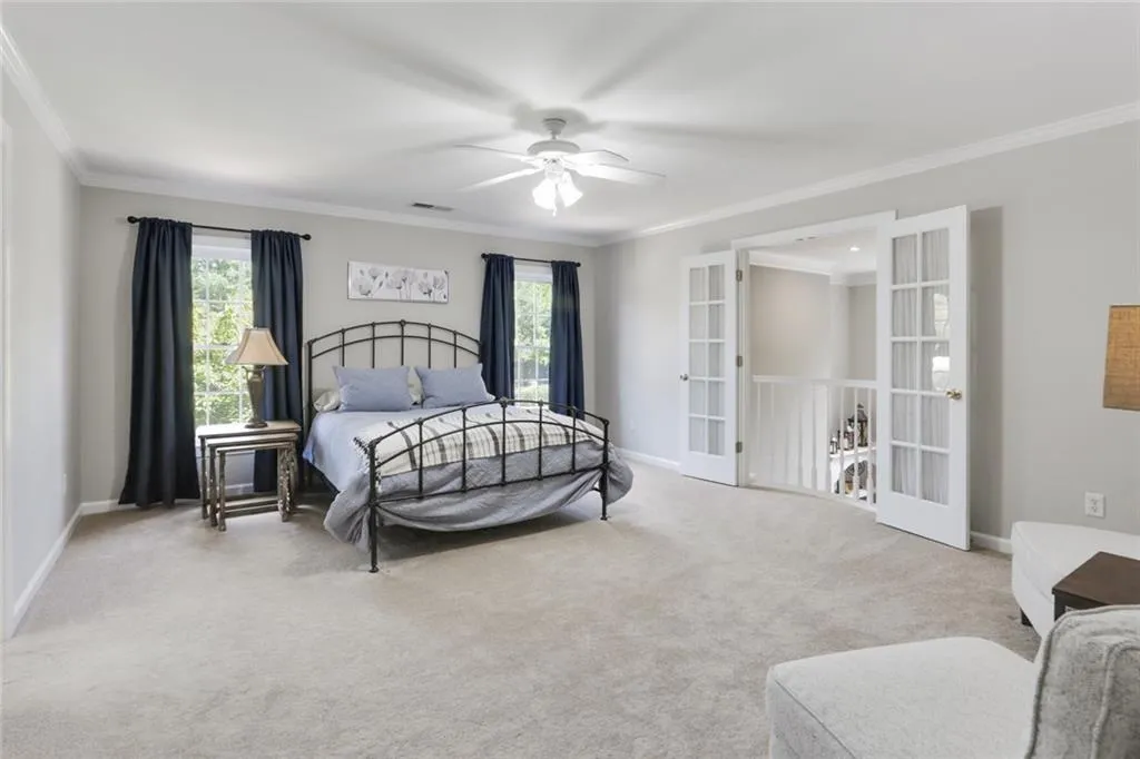 400 Wembley Circle, Sandy Springs, Georgia 30328, 5 Bedrooms Bedrooms, ,4 BathroomsBathrooms,Residential,Sold,400 Wembley Circle,6774251
