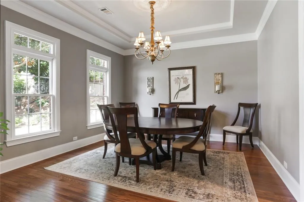 400 Wembley Circle, Sandy Springs, Georgia 30328, 5 Bedrooms Bedrooms, ,4 BathroomsBathrooms,Residential,Sold,400 Wembley Circle,6774251