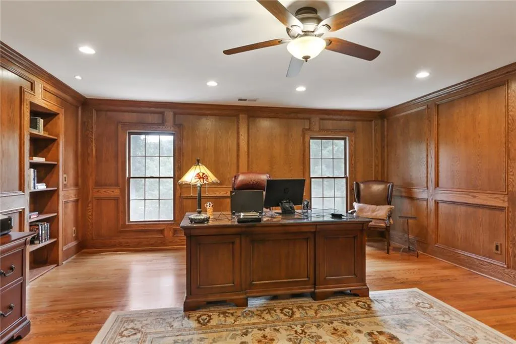 400 Wembley Circle, Sandy Springs, Georgia 30328, 5 Bedrooms Bedrooms, ,4 BathroomsBathrooms,Residential,Sold,400 Wembley Circle,6774251