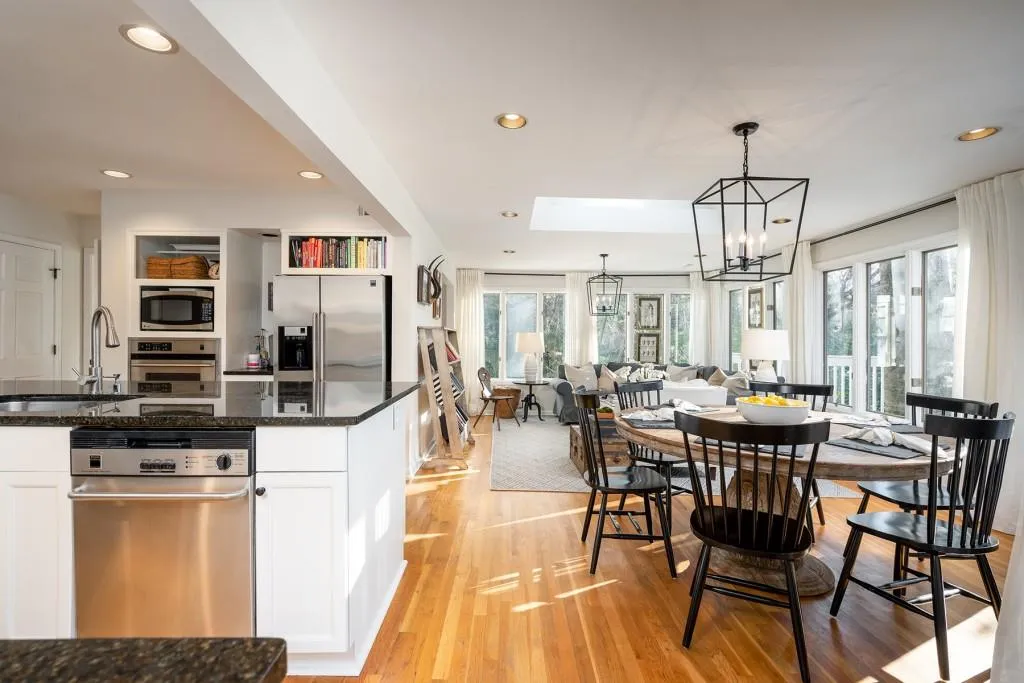 4860 Longchamps Drive Ne, Atlanta, Georgia 30319, 5 Bedrooms Bedrooms, ,5 BathroomsBathrooms,Residential,Sold,4860 Longchamps Drive Ne,6846495 4860 Longchamps Drive Ne, Atlanta, Georgia 30319, 5 Bedrooms Bedrooms, ,5 BathroomsBathrooms,Residential,Sold,4860 Longchamps Drive Ne,6846495