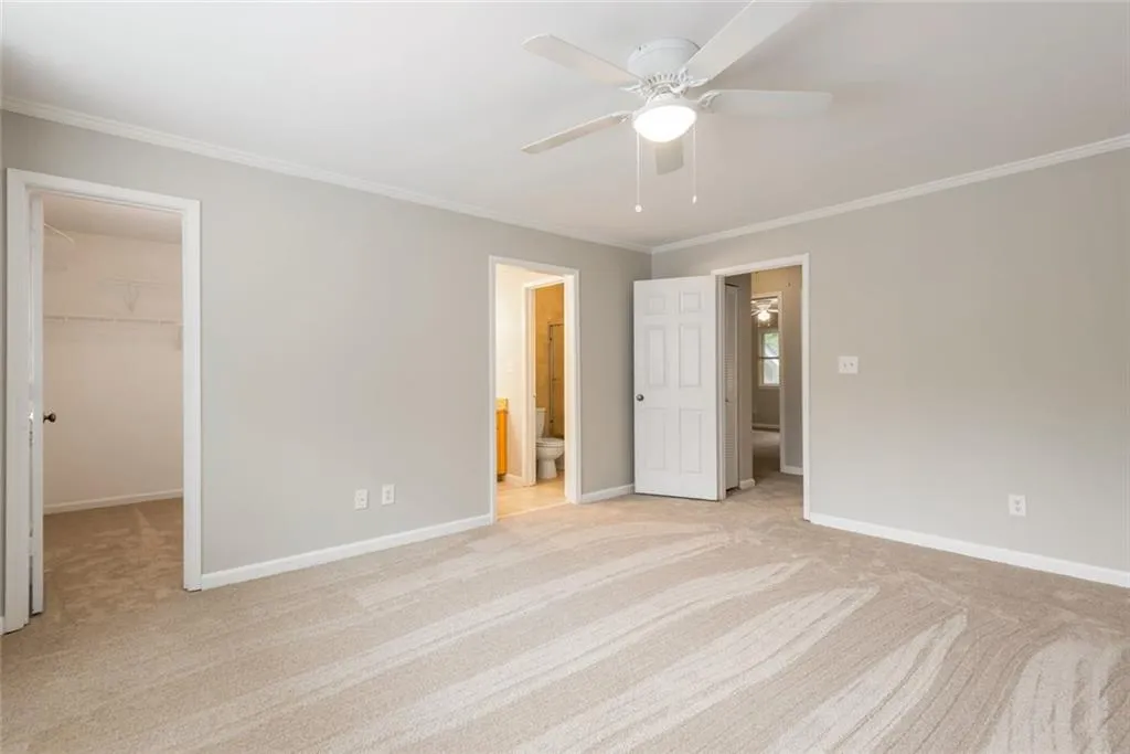 184 Peachtree Hollow Court, Atlanta, Georgia 30328, 3 Bedrooms Bedrooms, ,2 BathroomsBathrooms,Residential,Sold,184 Peachtree Hollow Court,6084301