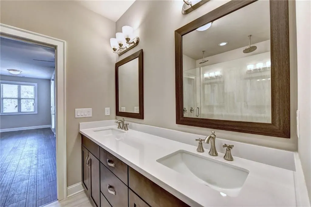 4339 Parkside Place, Atlanta, Georgia 30342, 3 Bedrooms Bedrooms, ,3 BathroomsBathrooms,Residential,Sold,4339 Parkside Place,6114585