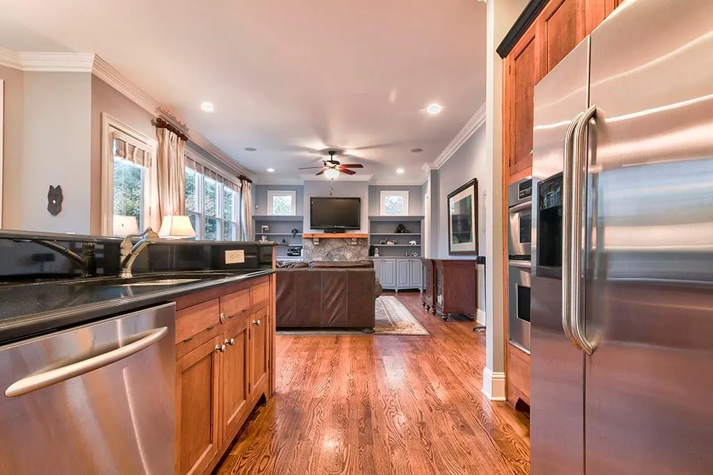 99 Spruell Springs Road, Atlanta, Georgia 30342, 5 Bedrooms Bedrooms, ,4 BathroomsBathrooms,Residential,Sold,99 Spruell Springs Road,6008456