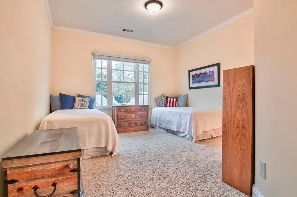 99 Spruell Springs Road, Atlanta, Georgia 30342, 5 Bedrooms Bedrooms, ,4 BathroomsBathrooms,Residential,Sold,99 Spruell Springs Road,6008456