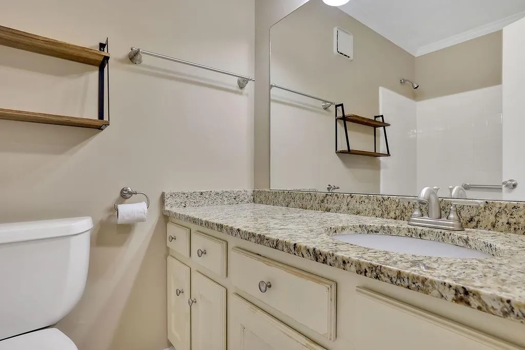 604 Woodcliff Drive, Sandy Springs, Georgia 30350, 2 Bedrooms Bedrooms, ,2 BathroomsBathrooms,Residential,Sold,604 Woodcliff Drive,7114408