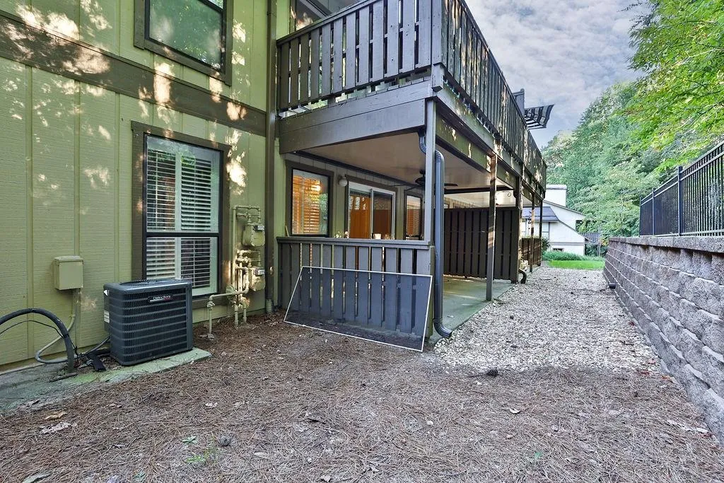 604 Woodcliff Drive, Sandy Springs, Georgia 30350, 2 Bedrooms Bedrooms, ,2 BathroomsBathrooms,Residential,Sold,604 Woodcliff Drive,7114408