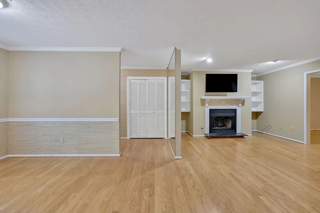 604 Woodcliff Drive, Sandy Springs, Georgia 30350, 2 Bedrooms Bedrooms, ,2 BathroomsBathrooms,Residential,Sold,604 Woodcliff Drive,7114408