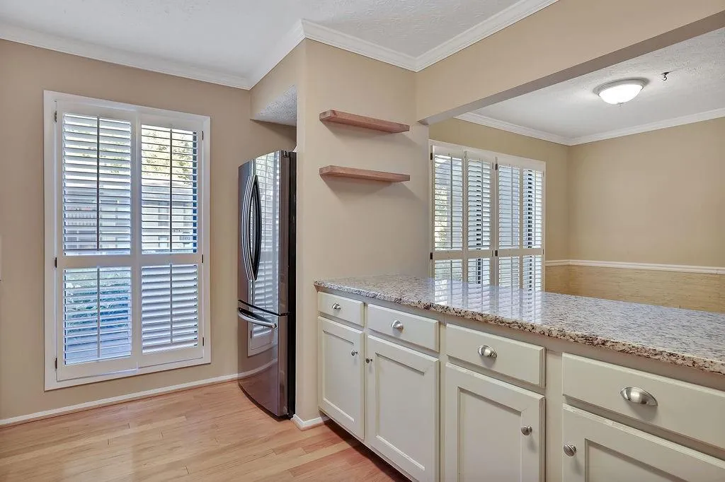 604 Woodcliff Drive, Sandy Springs, Georgia 30350, 2 Bedrooms Bedrooms, ,2 BathroomsBathrooms,Residential,Sold,604 Woodcliff Drive,7114408