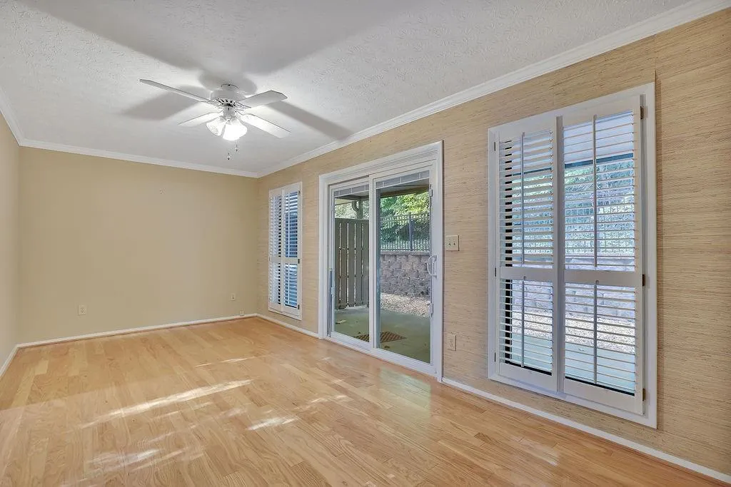 604 Woodcliff Drive, Sandy Springs, Georgia 30350, 2 Bedrooms Bedrooms, ,2 BathroomsBathrooms,Residential,Sold,604 Woodcliff Drive,7114408