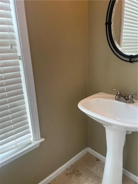 624 Coligny Court, Sandy Springs, Georgia 30350, 3 Bedrooms Bedrooms, ,3 BathroomsBathrooms,Residential,Sold,624 Coligny Court,7049291