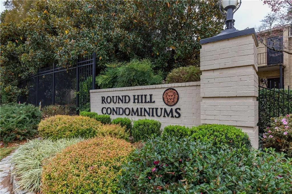5400 Roswell Road Unit I-6, Atlanta, Georgia 30342, 3 Bedrooms Bedrooms, ,2 BathroomsBathrooms,Residential,Sold,5400 Roswell Road Unit I-6,5932331