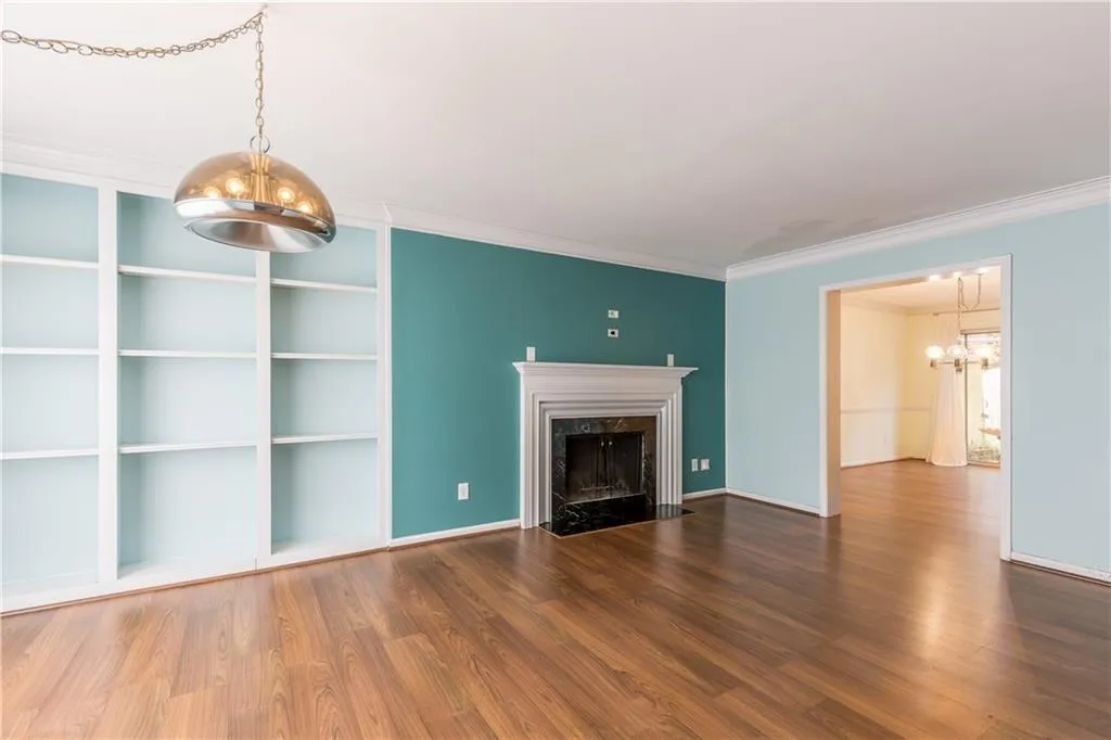 5400 Roswell Road Unit I-6, Atlanta, Georgia 30342, 3 Bedrooms Bedrooms, ,2 BathroomsBathrooms,Residential,Sold,5400 Roswell Road Unit I-6,5932331