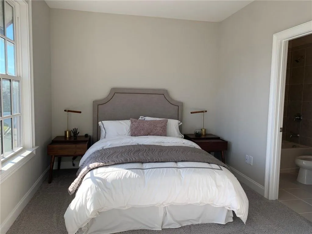 6663 Sterling Drive Unit 660, Sandy Springs, Georgia 30328, 3 Bedrooms Bedrooms, ,3 BathroomsBathrooms,Residential,Sold,6663 Sterling Drive Unit 660,6839356