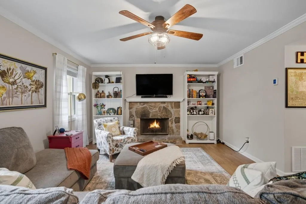6900 Roswell Road Unit G1, Atlanta, Georgia 30328, 3 Bedrooms Bedrooms, ,2 BathroomsBathrooms,Residential,For Sale,6900 Roswell Road Unit G1,7663181