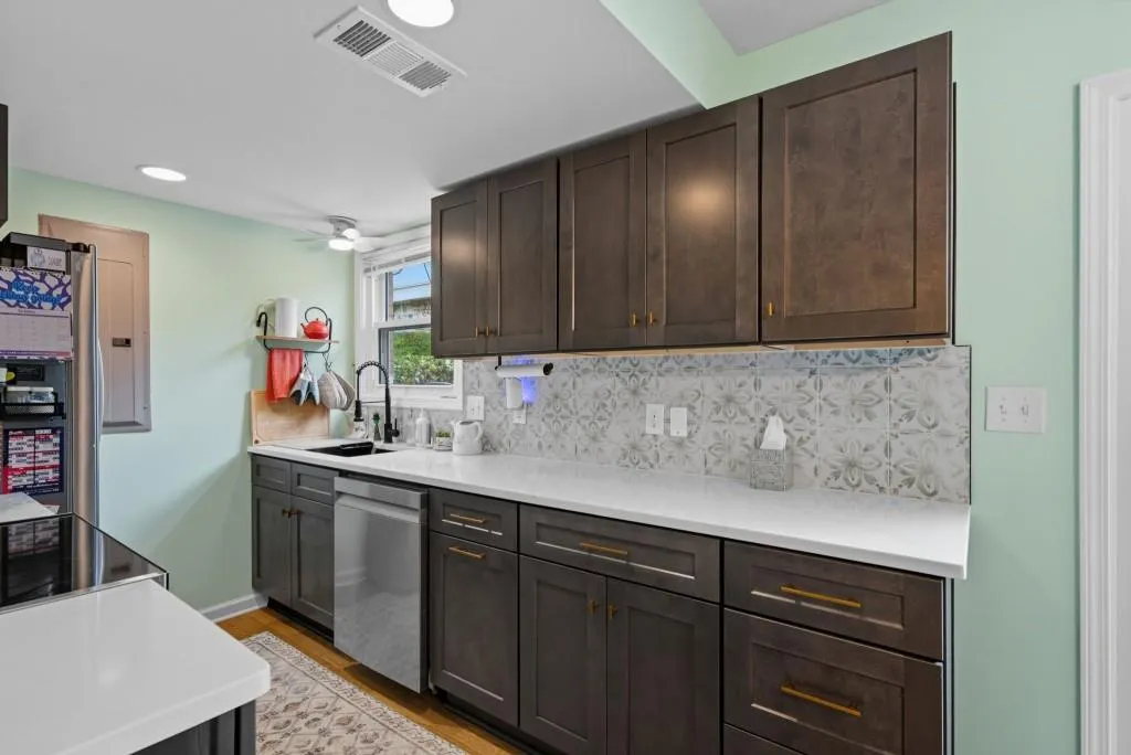 6900 Roswell Road Unit G1, Atlanta, Georgia 30328, 3 Bedrooms Bedrooms, ,2 BathroomsBathrooms,Residential,For Sale,6900 Roswell Road Unit G1,7663181