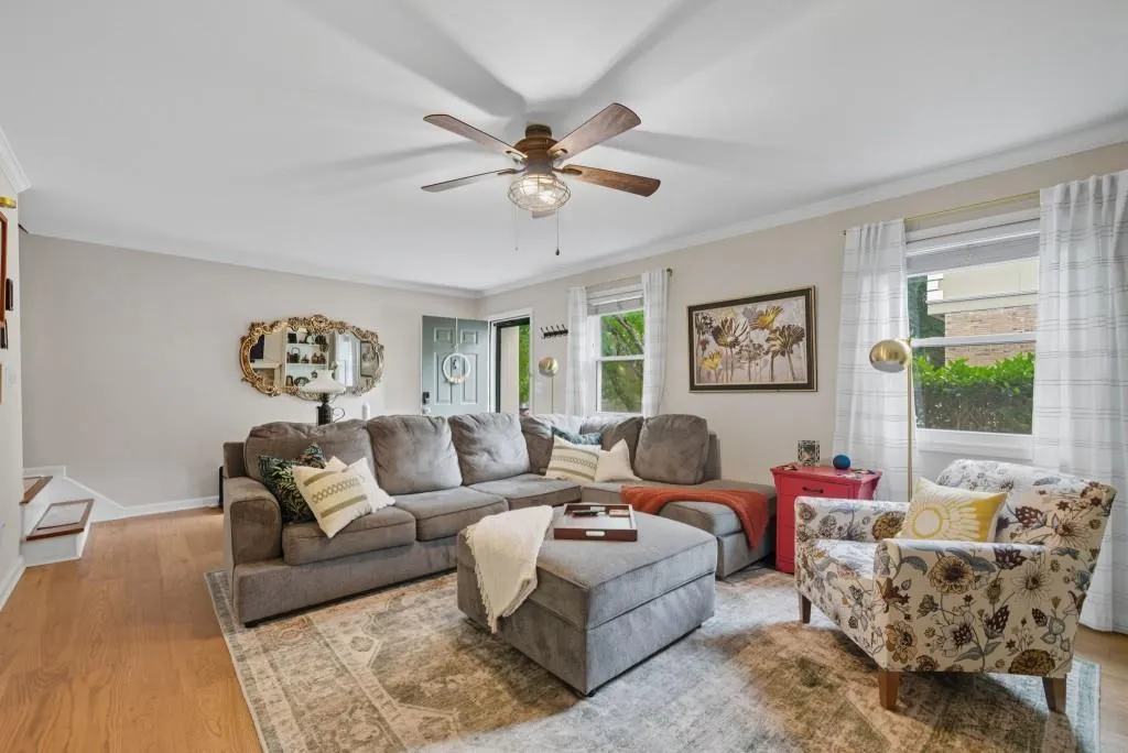 6900 Roswell Road Unit G1, Atlanta, Georgia 30328, 3 Bedrooms Bedrooms, ,2 BathroomsBathrooms,Residential,For Sale,6900 Roswell Road Unit G1,7663181