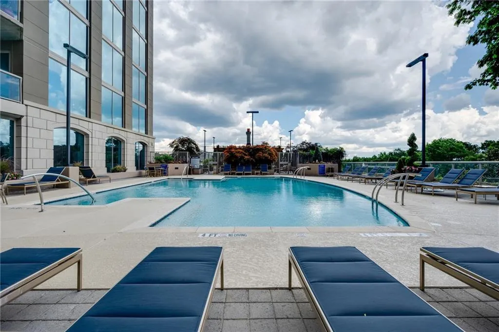 2795 Peachtree Road Ne Unit 1904, Atlanta, Georgia 30305, 2 Bedrooms Bedrooms, ,2 BathroomsBathrooms,Residential,Sold,2795 Peachtree Road Ne Unit 1904,7132222