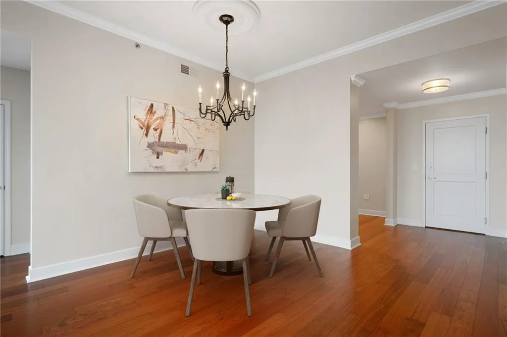 2795 Peachtree Road Ne Unit 1904, Atlanta, Georgia 30305, 2 Bedrooms Bedrooms, ,2 BathroomsBathrooms,Residential,Sold,2795 Peachtree Road Ne Unit 1904,7132222