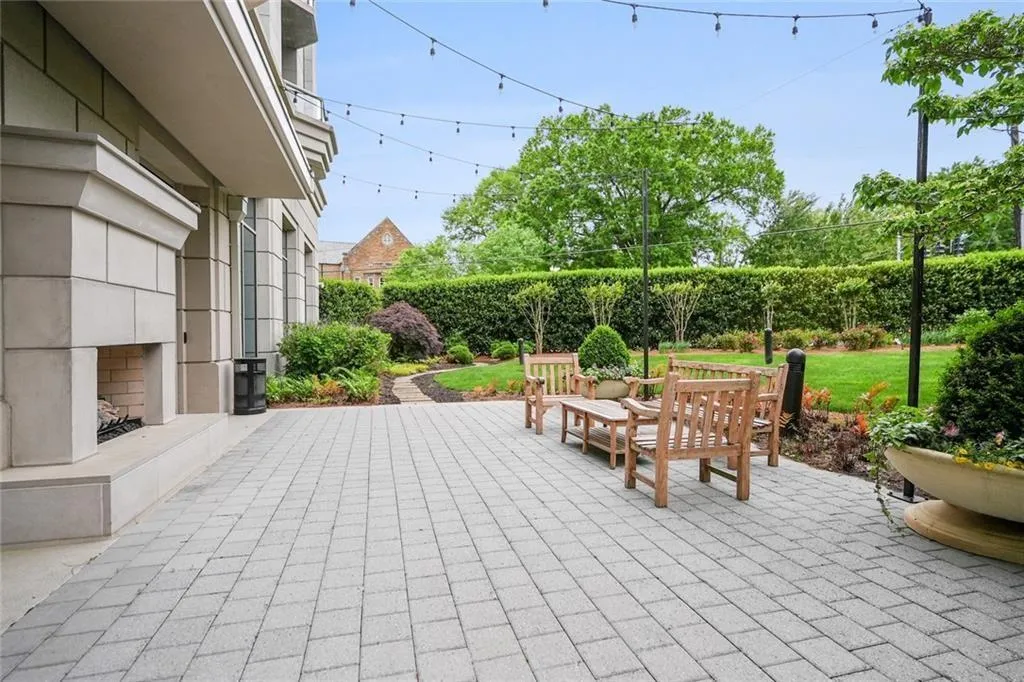 2795 Peachtree Road Ne Unit 1904, Atlanta, Georgia 30305, 2 Bedrooms Bedrooms, ,2 BathroomsBathrooms,Residential,Sold,2795 Peachtree Road Ne Unit 1904,7132222