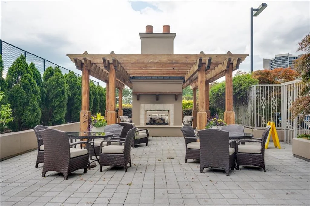 2795 Peachtree Road Ne Unit 1904, Atlanta, Georgia 30305, 2 Bedrooms Bedrooms, ,2 BathroomsBathrooms,Residential,Sold,2795 Peachtree Road Ne Unit 1904,7132222
