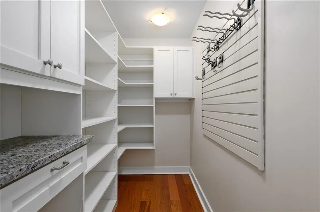 2795 Peachtree Road Ne Unit 1904, Atlanta, Georgia 30305, 2 Bedrooms Bedrooms, ,2 BathroomsBathrooms,Residential,Sold,2795 Peachtree Road Ne Unit 1904,7132222