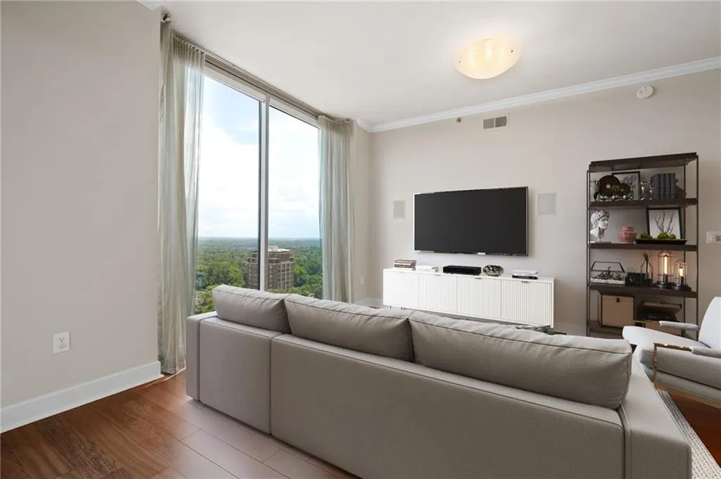 2795 Peachtree Road Ne Unit 1904, Atlanta, Georgia 30305, 2 Bedrooms Bedrooms, ,2 BathroomsBathrooms,Residential,Sold,2795 Peachtree Road Ne Unit 1904,7132222