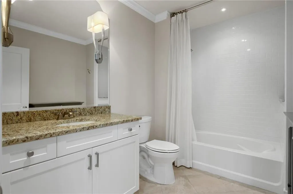 2795 Peachtree Road Ne Unit 1904, Atlanta, Georgia 30305, 2 Bedrooms Bedrooms, ,2 BathroomsBathrooms,Residential,Sold,2795 Peachtree Road Ne Unit 1904,7132222