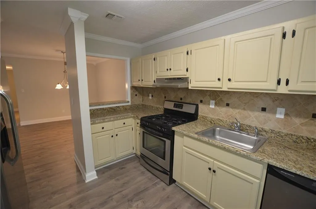 1207 Woodcliff Drive, Atlanta, Georgia 30350, 2 Bedrooms Bedrooms, ,2 BathroomsBathrooms,Residential,Sold,1207 Woodcliff Drive,6015311
