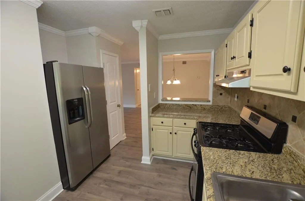 1207 Woodcliff Drive, Atlanta, Georgia 30350, 2 Bedrooms Bedrooms, ,2 BathroomsBathrooms,Residential,Sold,1207 Woodcliff Drive,6015311