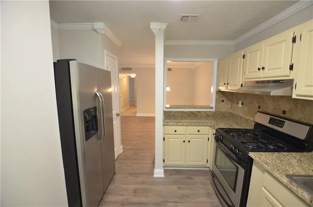 1207 Woodcliff Drive, Atlanta, Georgia 30350, 2 Bedrooms Bedrooms, ,2 BathroomsBathrooms,Residential,Sold,1207 Woodcliff Drive,6015311